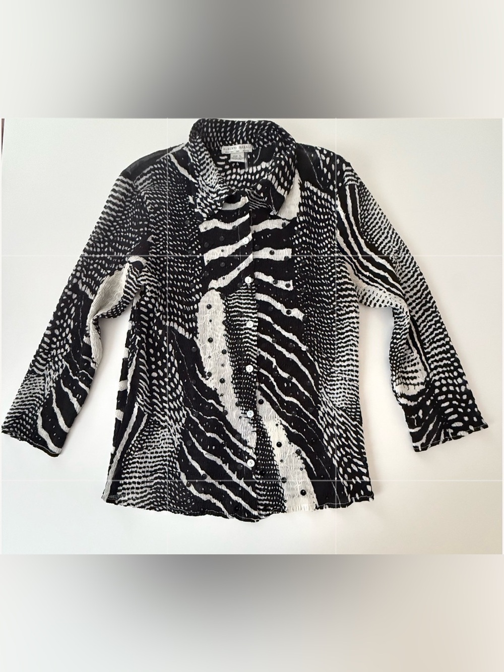 Vintage Alberto Makali Black & White Abstract Button Down Blouse